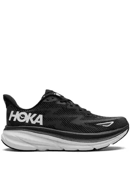 HOKA: Чёрные кроссовки 