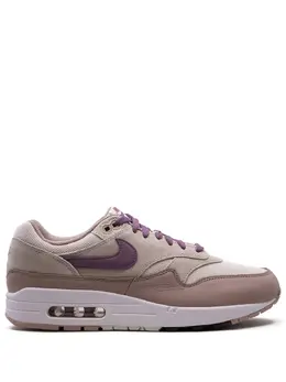 Nike: Светлые кроссовки  Air Max 1
