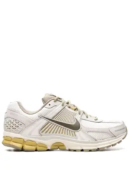 Nike: Белые кроссовки 