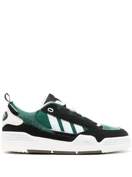 adidas: Зелёные кроссовки 
