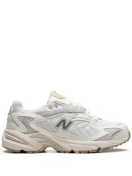 New Balance: Белые кроссовки 