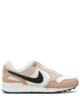 Nike: Белые кроссовки  Air