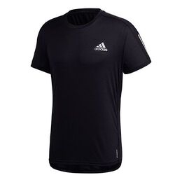 Adidas: Чёрная футболка  Running