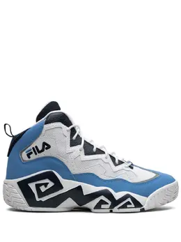 Fila: Белые кроссовки 
