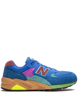 New Balance: Яркие кроссовки 