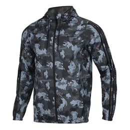 Adidas: Куртка с капюшоном 