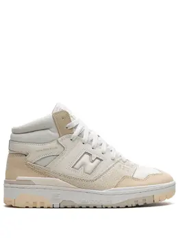 New Balance: Бежевые кроссовки 
