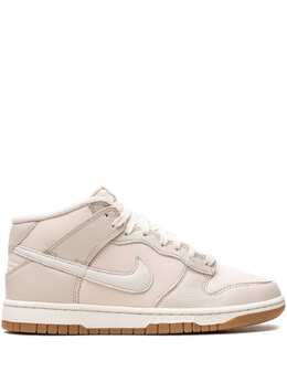 Nike: Бежевые кроссовки  Dunk