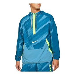 Nike: Спортивная куртка  Dri FIT