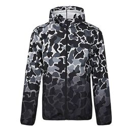 Adidas: Куртка  Originals
