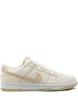 Nike: Светлые кроссовки  Dunk Low