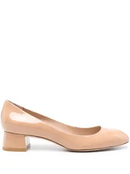 Stuart Weitzman: Бежевые туфли 