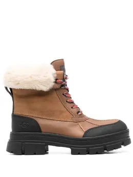 UGG: Коричневые ботинки 
