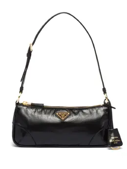 Prada: Чёрная сумка 