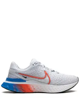 Nike: Яркие кроссовки  React Infinity Run