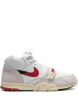 Nike: Белые кроссовки  Air
