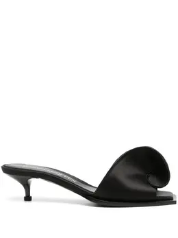 Alexander McQueen: Чёрные сандалии 