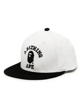 A BATHING APE®: Белая кепка