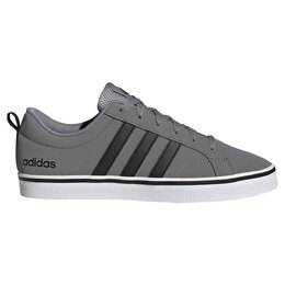 Adidas: Серые кроссовки 