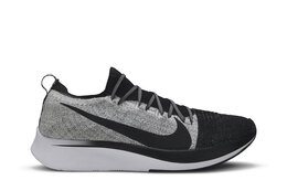 Nike: Белые кроссовки  Zoom Fly