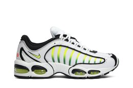 Nike: Белые кроссовки  Air Max Tailwind 4