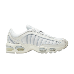 Nike: Белые кроссовки Air Max Tailwind 4