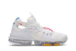 Nike: Белые кроссовки  Air Vapormax