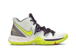 Nike: Белые кроссовки  Kyrie 5