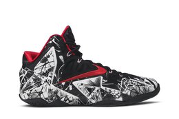 Nike: Белые кроссовки  Lebron 11