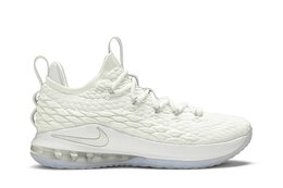 Nike: Белые кроссовки  Lebron 15