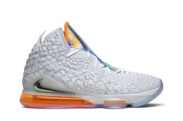 Nike: Белые кроссовки  Lebron 17