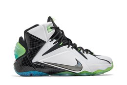 Nike: Белые кроссовки  Lebron 12