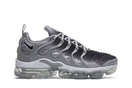 Nike: Серебристые кроссовки  Air Vapormax Plus