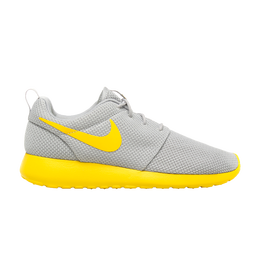 Nike: Серые кроссовки  Roshe Run