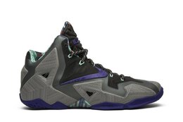 Nike: Серые кроссовки  Lebron 11