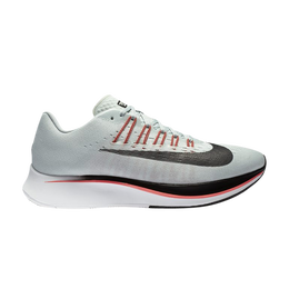 Nike: Серые кроссовки  Zoom Fly