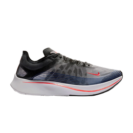 Nike: Серые кроссовки  Zoom Fly SP