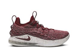 Nike: Красные кроссовки  Lebron 15