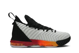 Nike: Белые кроссовки  Lebron 16