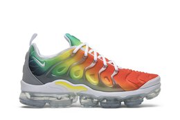 Nike: Серые кроссовки  Air Vapormax Plus