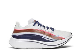 Nike: Белые кроссовки  Zoom Fly SP