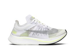 Nike: Белые кроссовки  Zoom Fly SP