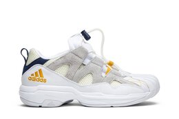 Adidas: Белые кроссовки 