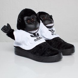 Adidas: Чёрные кроссовки 