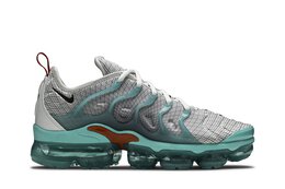 Nike: Зелёные кроссовки  Air Vapormax Plus