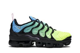 Nike: Зелёные кроссовки  Air Vapormax Plus