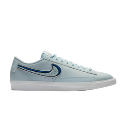 Nike: Светлые кроссовки  Blazer Low