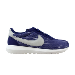 Nike: Тёмные кроссовки 