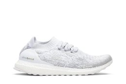 Adidas: Белые кроссовки  UltraBoost Uncaged