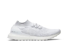 Adidas: Белые кроссовки  UltraBoost Uncaged